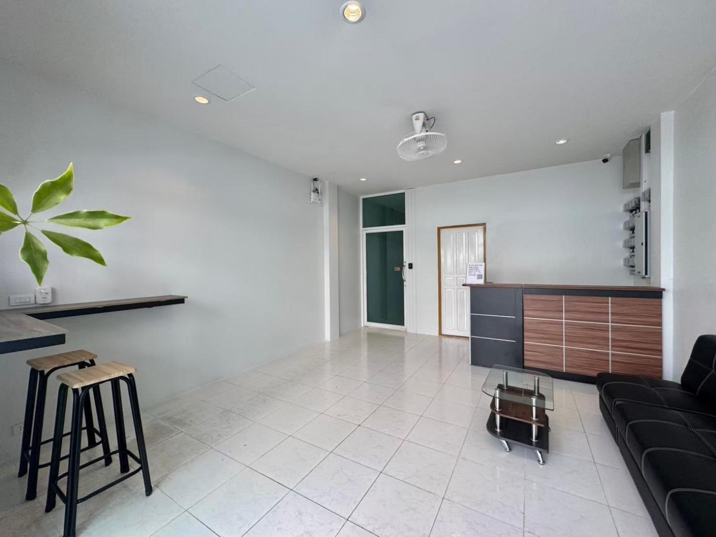 The Sense Aparthotel *